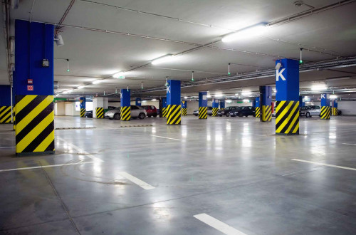 Pulidos y Abrillantados de suelos en Parking en el Baix Penedès